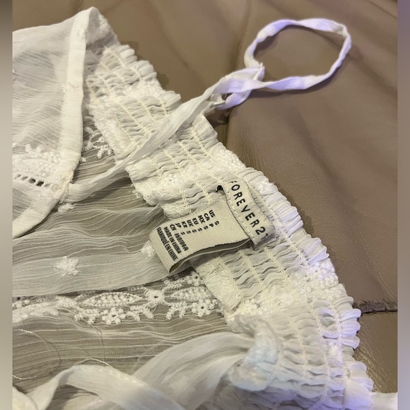 Forever21 lace top - Picture 5 of 6